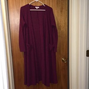 EUC Lularoe Burgundy Sarah